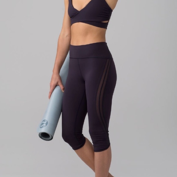 LULULEMON SUNSETTER CROP (17”) - Picture 1 of 6